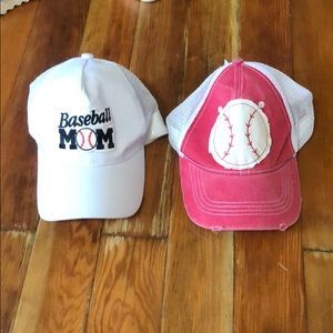 2 baseball caps worn only to try on